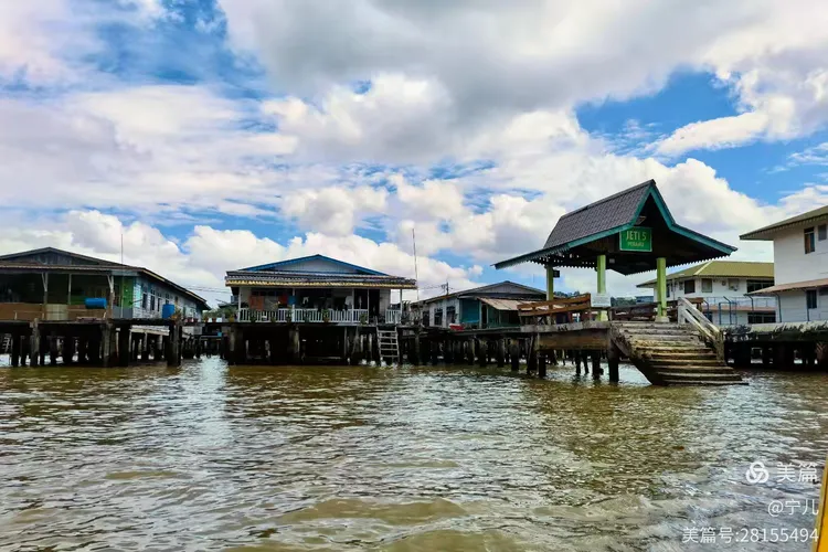 文莱河,水上人家